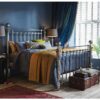 Dickens Bed
